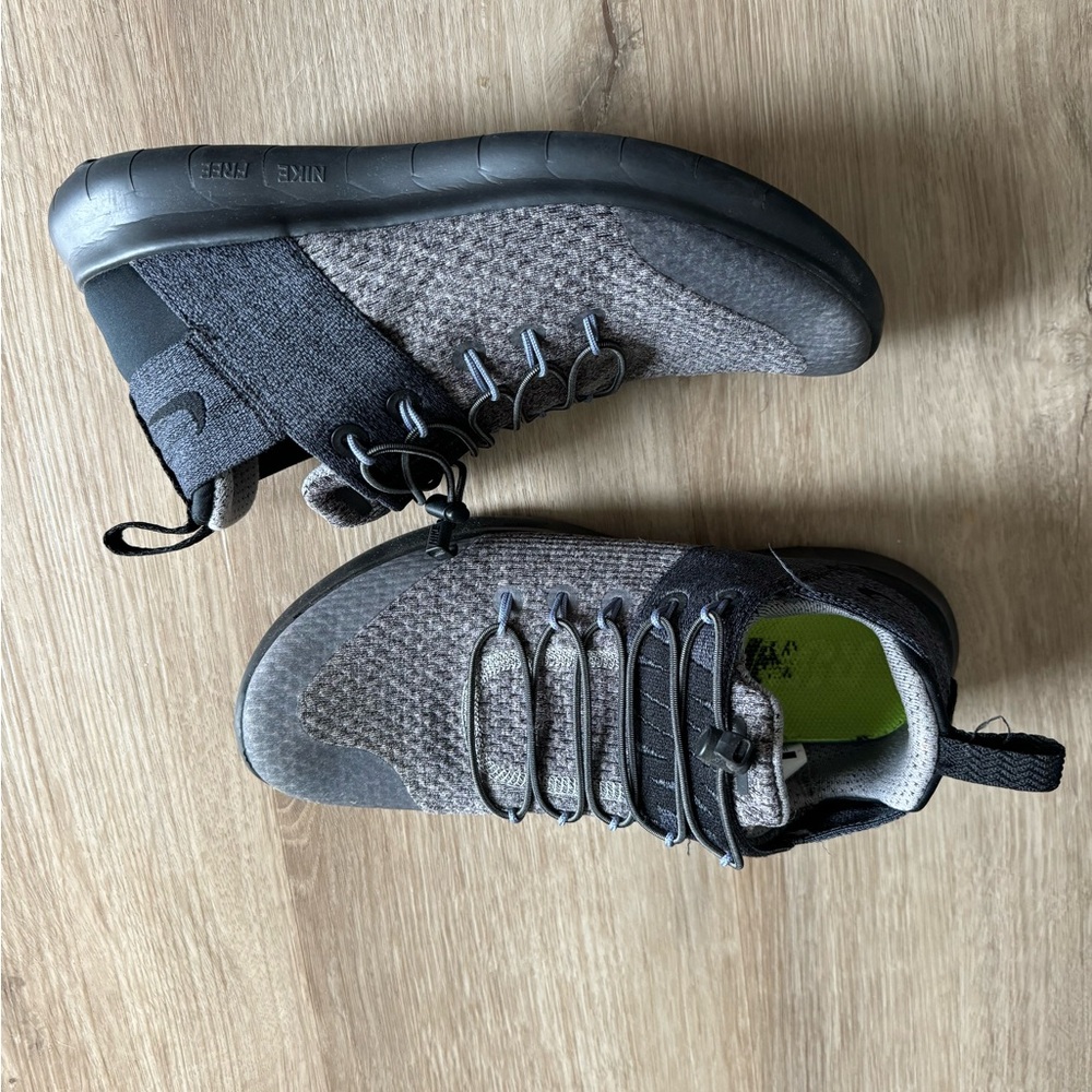 Nike Free Black and Gray Sneakers